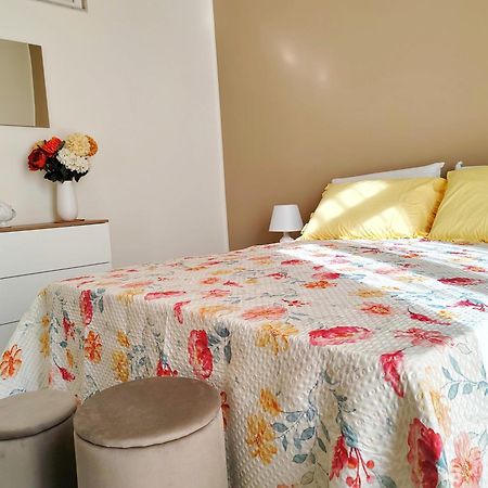 Dimora Amira Apartment Монополи Екстериор снимка