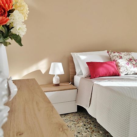 Dimora Amira Apartment Монополи Екстериор снимка
