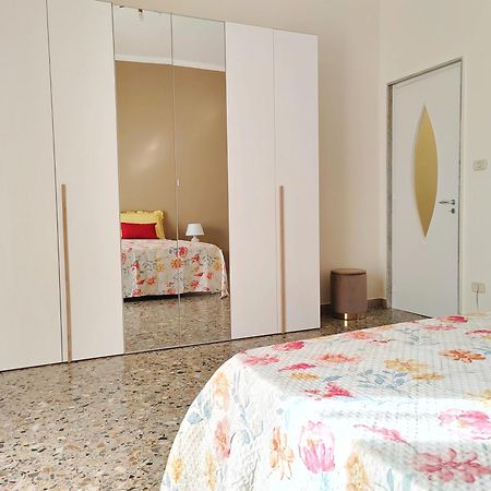 Dimora Amira Apartment Монополи Екстериор снимка